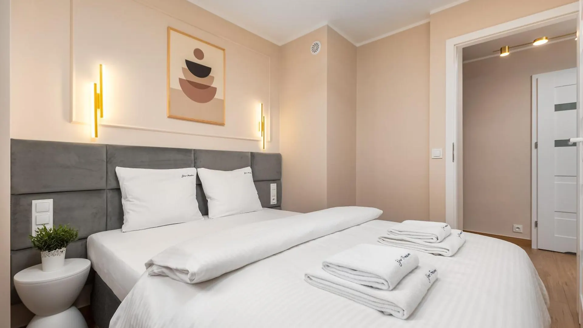 Apartament Grzybowska Premium By Your Freedom Warschau Apartment